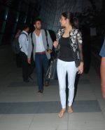 Anushka Sharma, Ranbir Kapoor snapped at airport in Mumbai on 13th May 2015